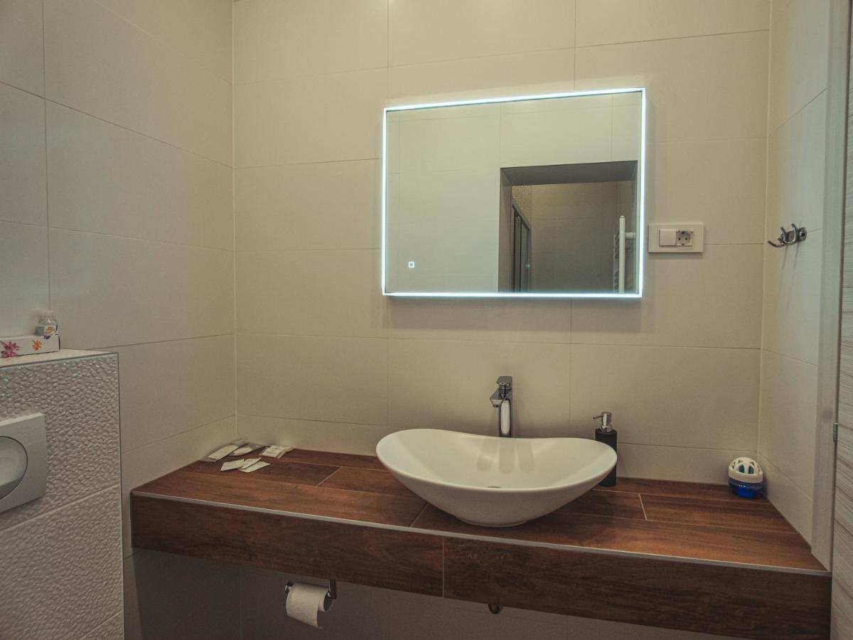 Apartmani Infinity Όσιγιεκ Εξωτερικό φωτογραφία
