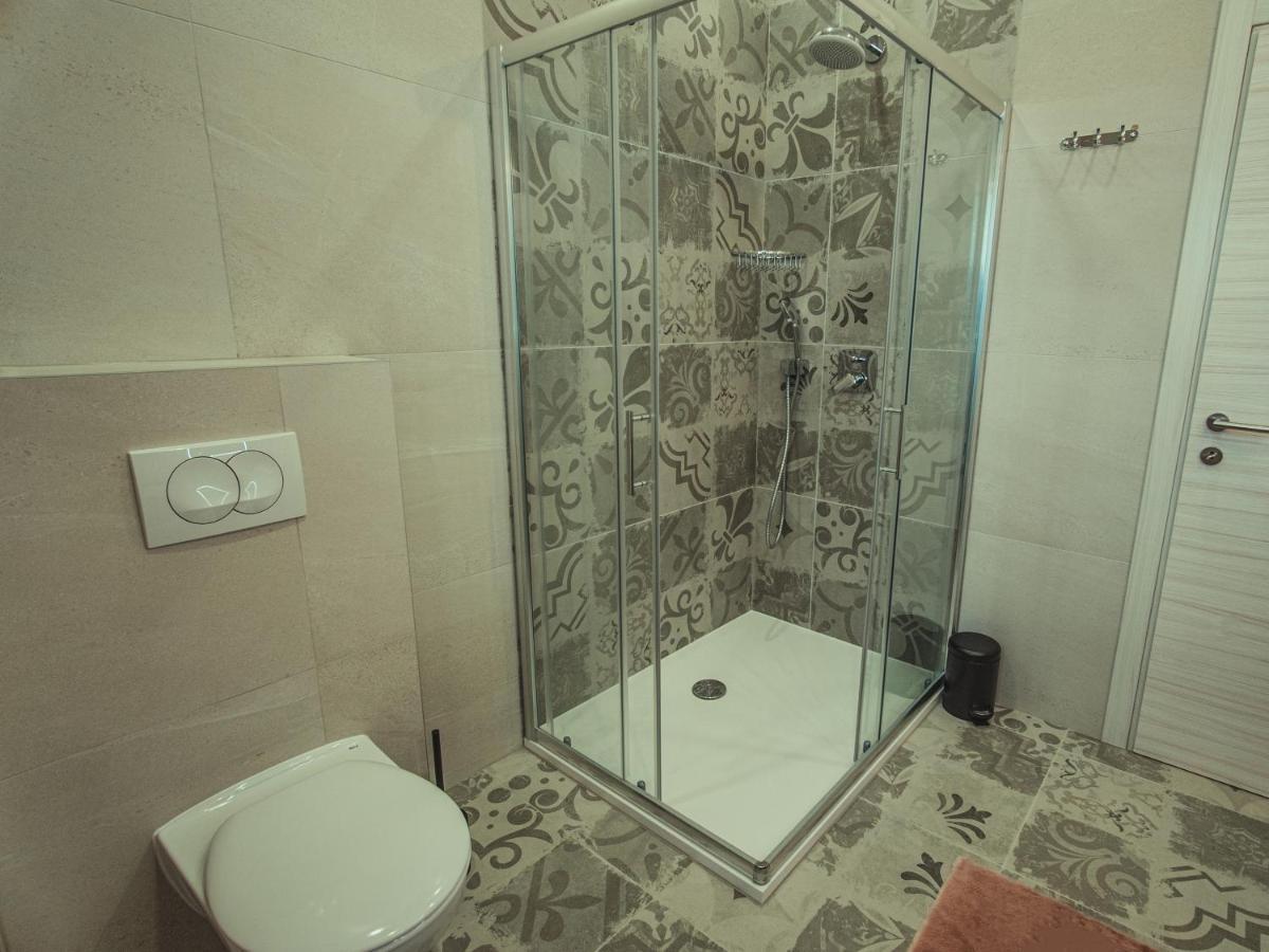 Apartmani Infinity Όσιγιεκ Εξωτερικό φωτογραφία