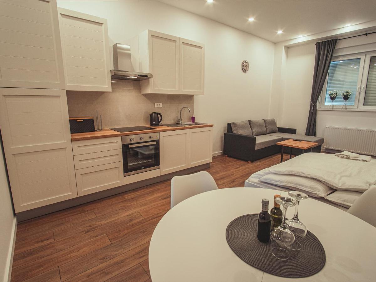 Apartmani Infinity Όσιγιεκ Εξωτερικό φωτογραφία