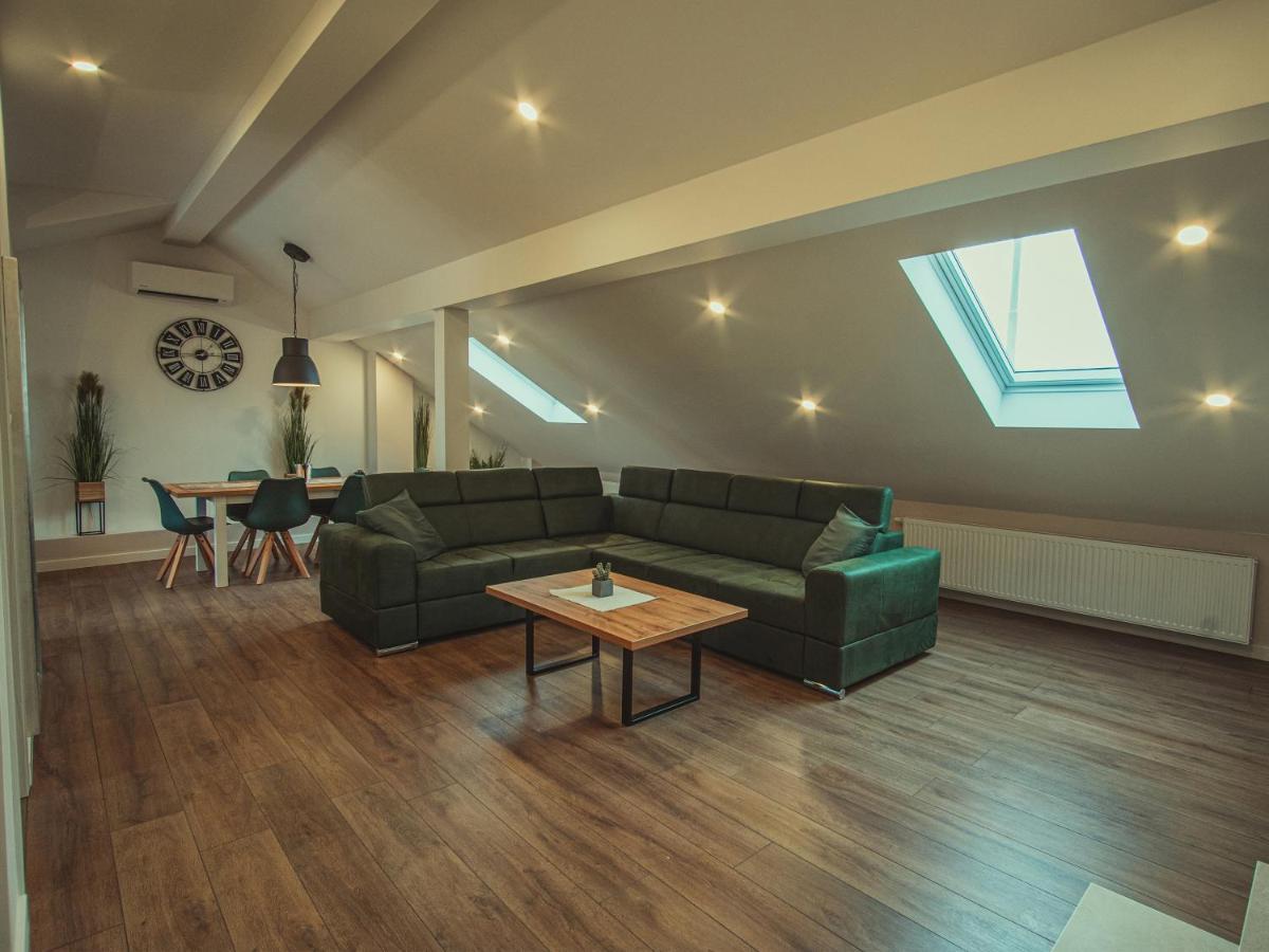 Apartmani Infinity Όσιγιεκ Εξωτερικό φωτογραφία
